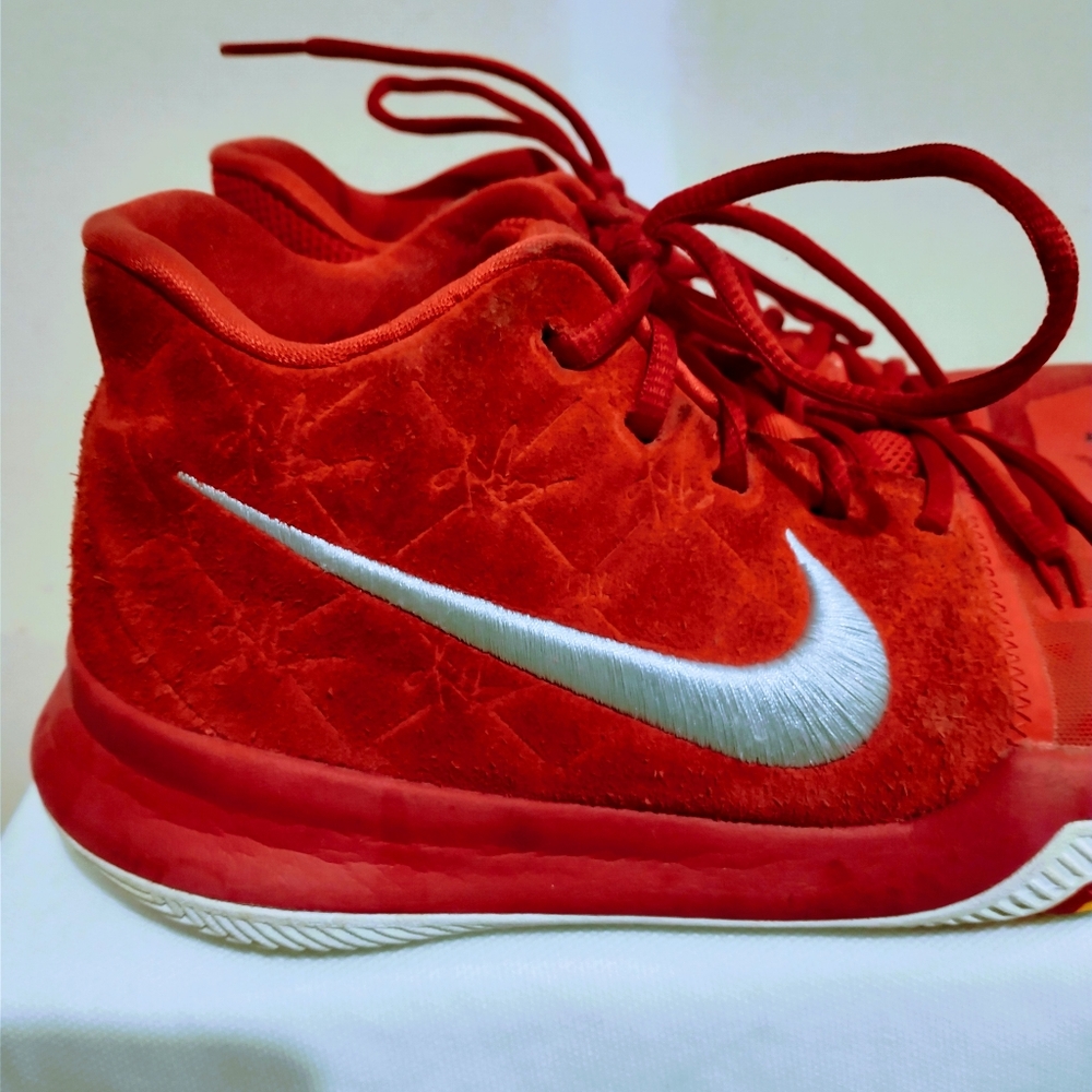NIKE University Red, Grey & White Baskeball Shoes - Picture 11 of 15